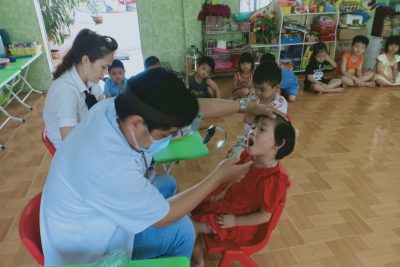 Khám sức khỏe định kỳ cho trẻ trường mầm non Bình Tân Phú